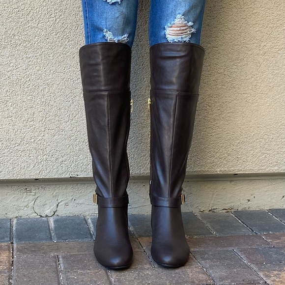 Texas Brown OTK Flat Riding Boots w Gold Detail - Picture 4 of 8